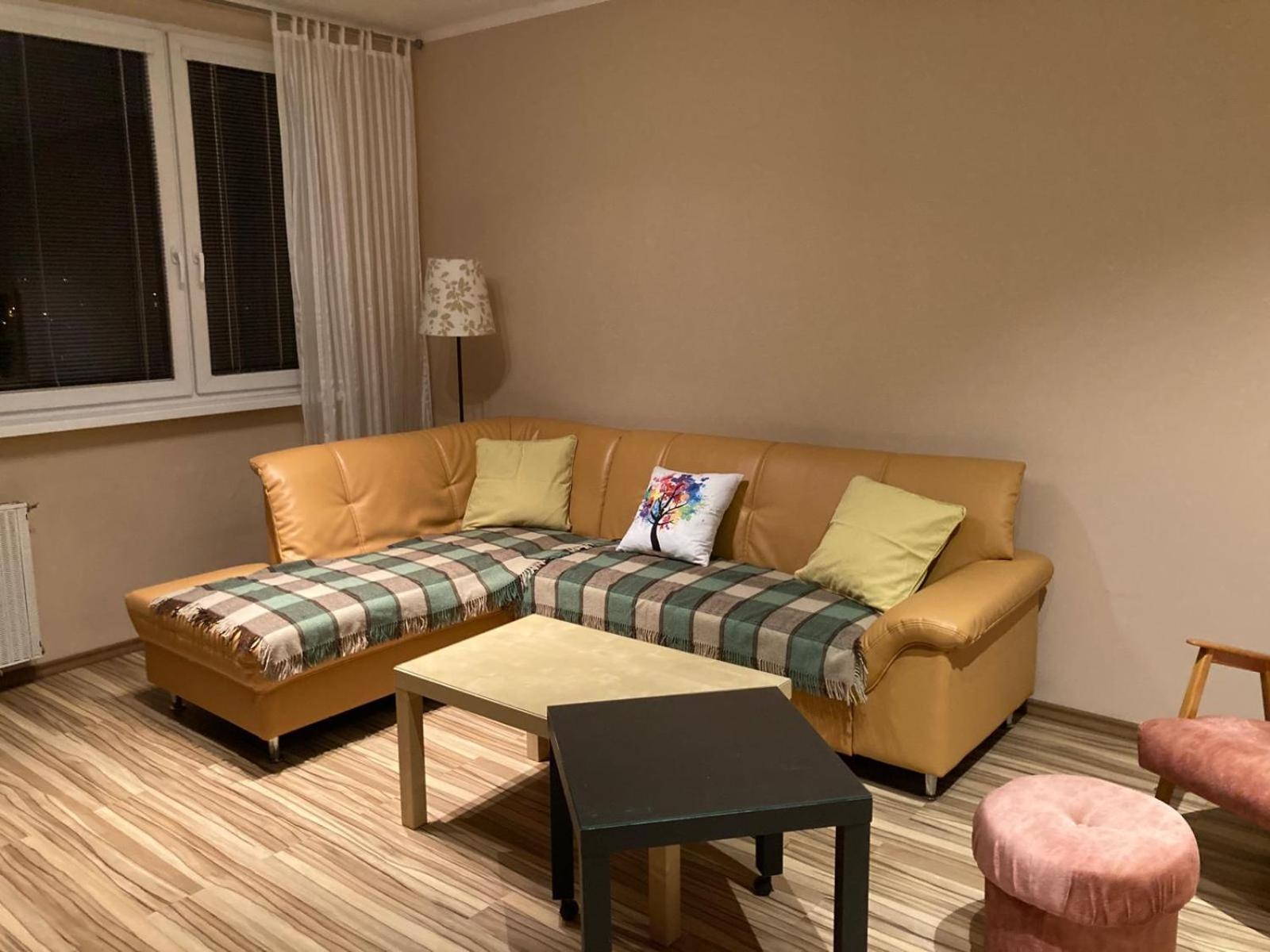 Apartman Hodonin 7 7 7 2 3 4 1 9 4 Exterior photo